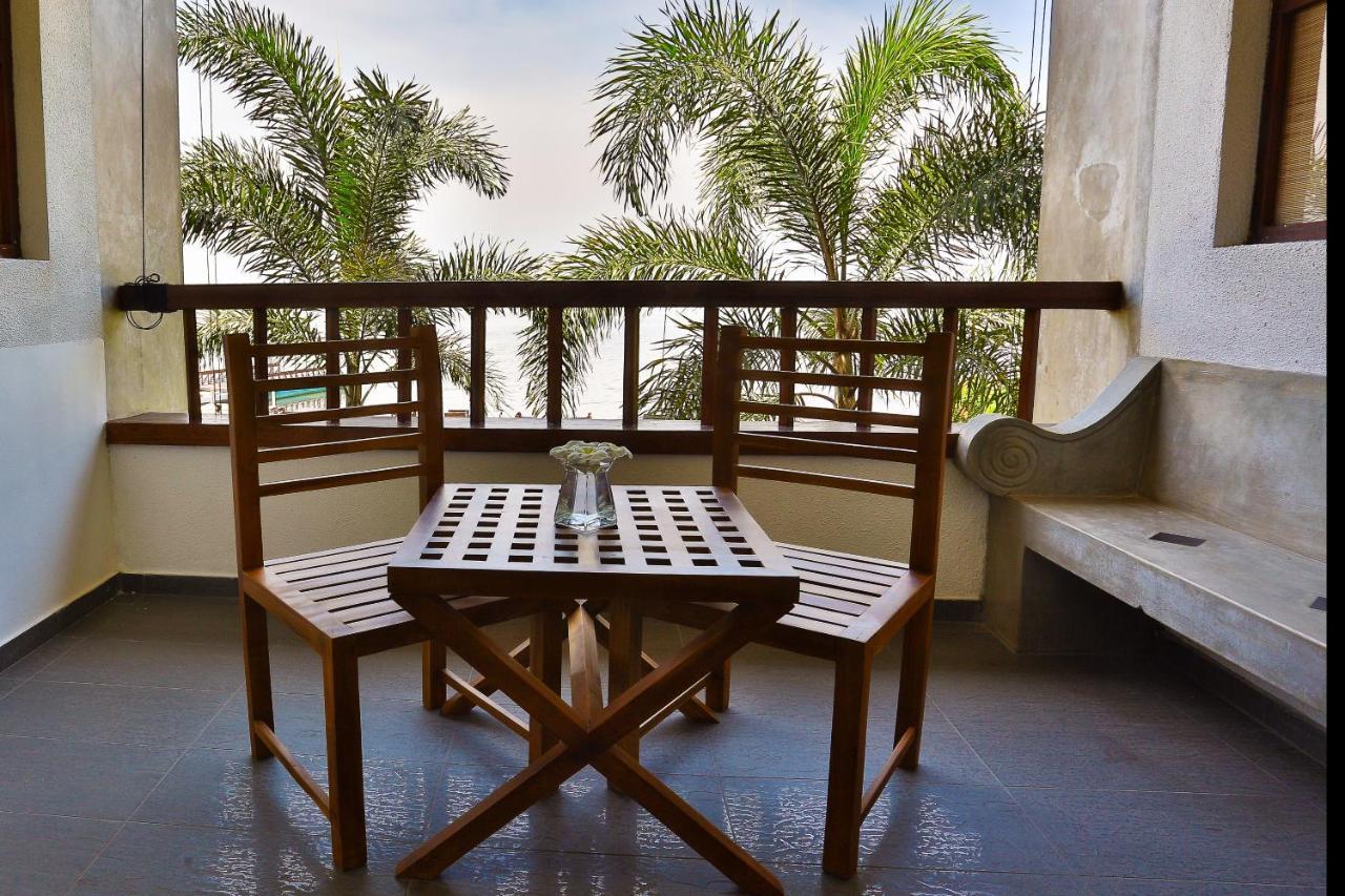 Deluxe Lagoon View